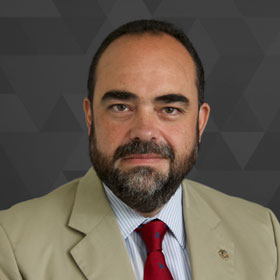 Dr. Oscar Cruz Barney